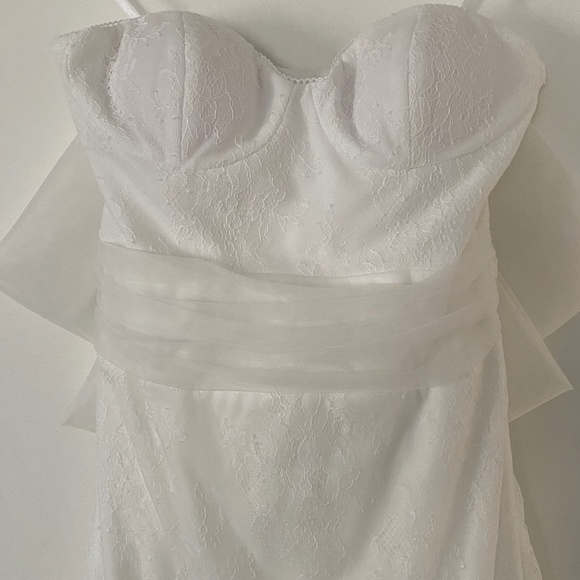 Katie May Kenny Dress in Ivory Floral - Picture 8 of 11